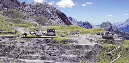 Über den Großen Schwarzsee  zur Schneeberghütte