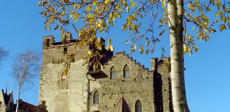 Über Schloss Katzenstein und den Hecherhof nach Burgstall