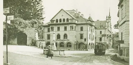 Der Brunnenplatz