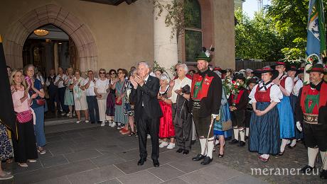 Priester mit Lebensfreude und Schaffenskraft