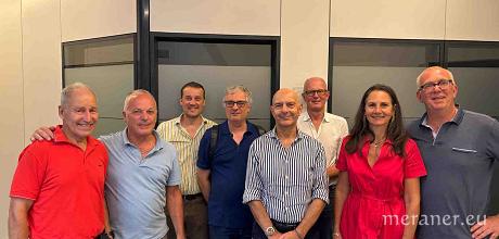 V.l. Georg Hager, Peter Wenter, Josef Insam, Fabio Rizzi, Nerio Zaccaria, Gerhard Stanzel, Patrizia Pircher und Joachim Ellmenreich