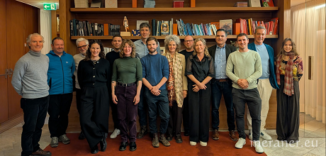 Von links nach rechts: Hartmann Donà, Norbert Kerschbamer, Ulrich Ladurner, Ingrid Ladurner, Lukas Hillepranter, Katharina Menz, Joachim Wolf, Friedrich und Stephanie von Pfeil, Erwin Eccli, Anita Mitterer, Stefan Kapfinger, Jakob Margesin, Johann Erb, Jana Geier.